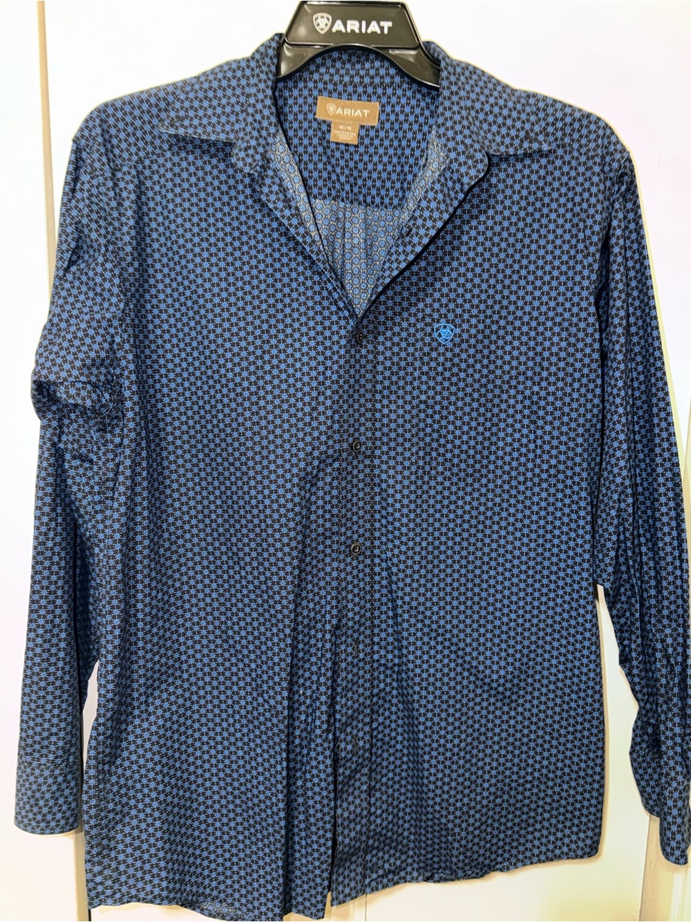 Ariat Men's Navy Blue Geometric Long-Sleeve Button-Down Shirt